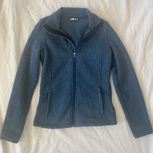 ✨ The North Face Zip Up ✨